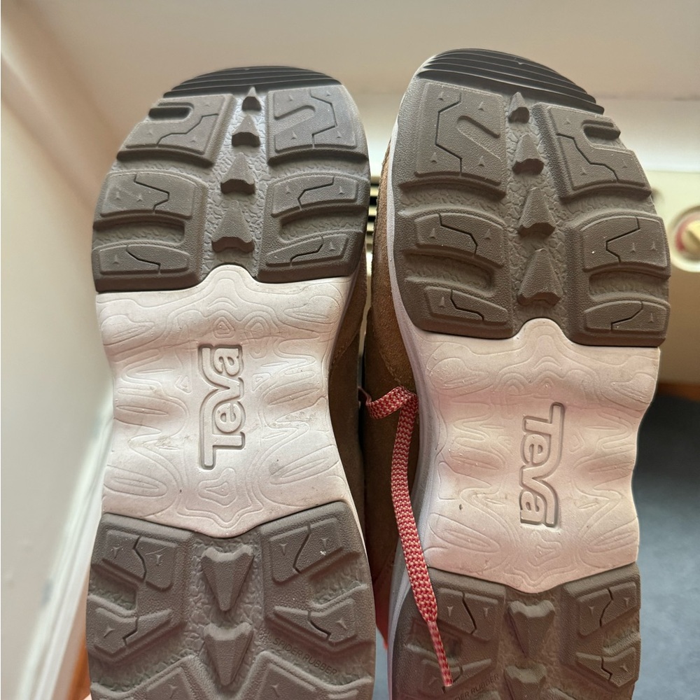 Teva Women’s Geotrecca Waterproof Bootie Low Hiking Shoes - Coral Honey - Picture 4 of 6